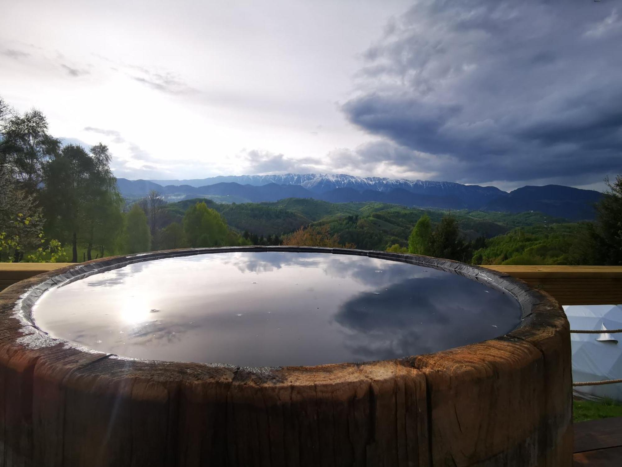 Glamping Zazen Hotel Drumu Carului ภายนอก รูปภาพ