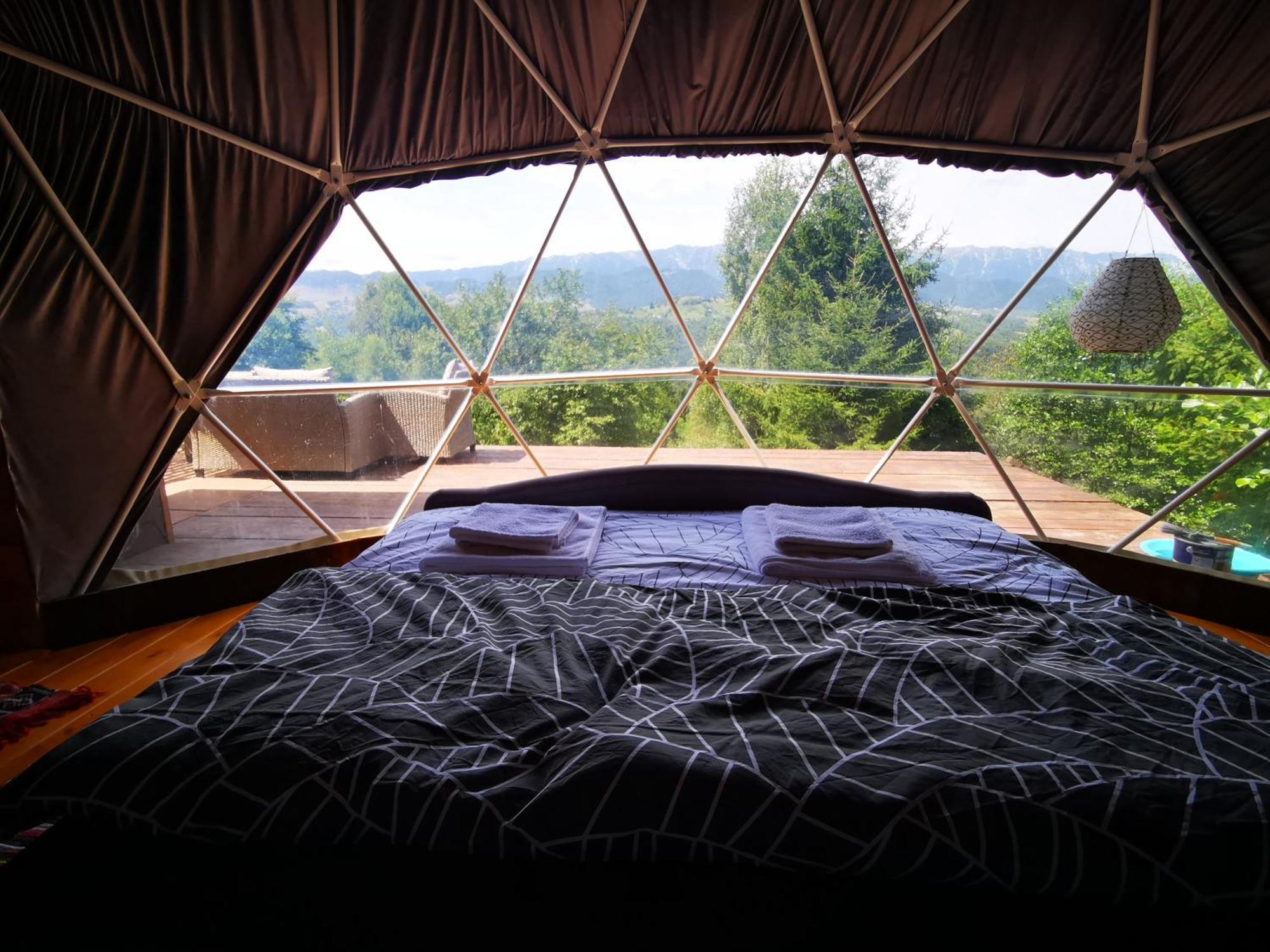 Glamping Zazen Hotel Drumu Carului ภายนอก รูปภาพ