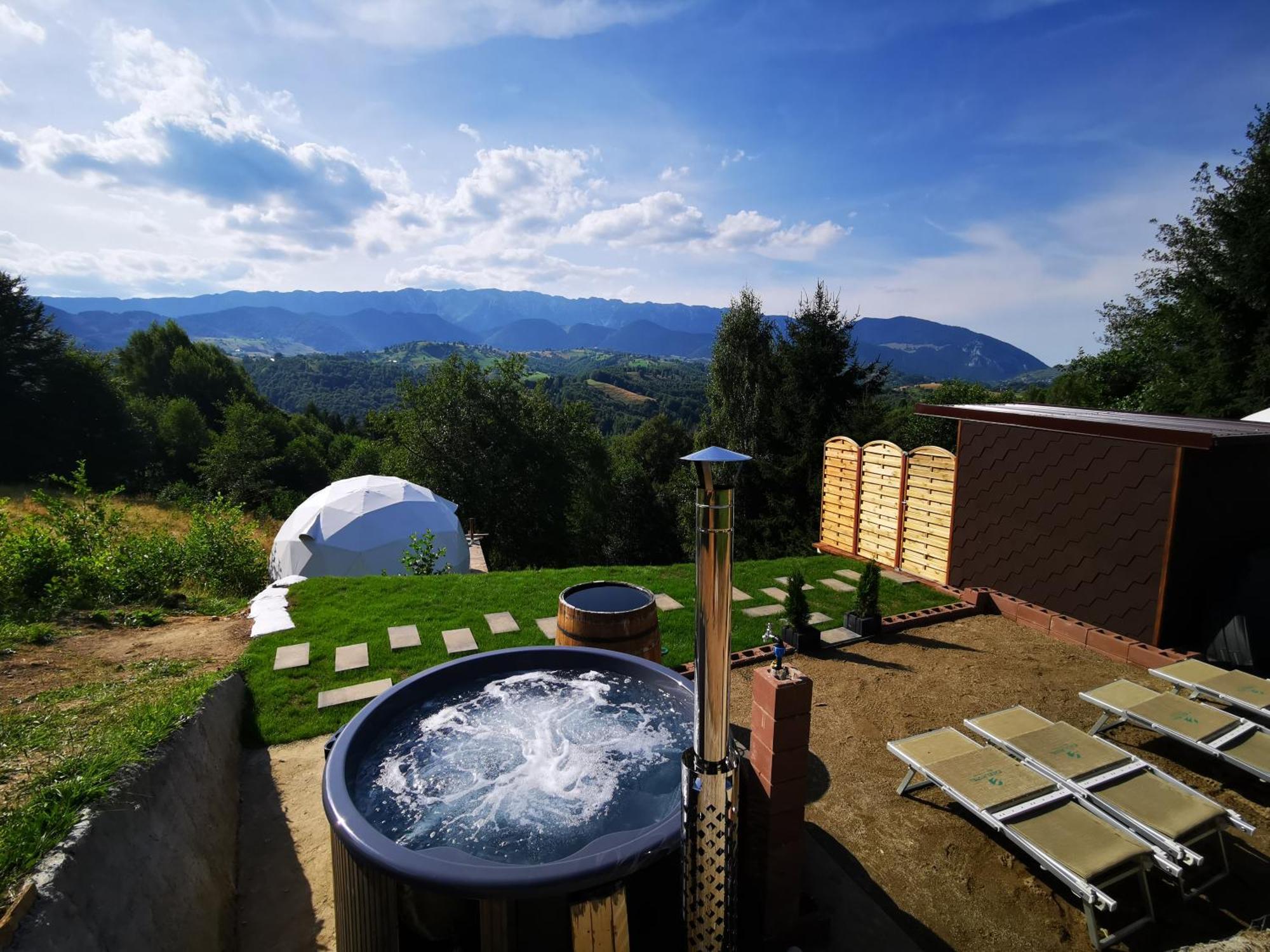 Glamping Zazen Hotel Drumu Carului ภายนอก รูปภาพ